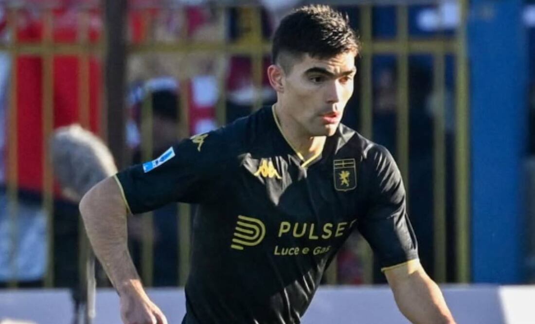 Johan Vásquez cometió un error que pudo costarle el triunfo al Genoa Foto: johan_pipe