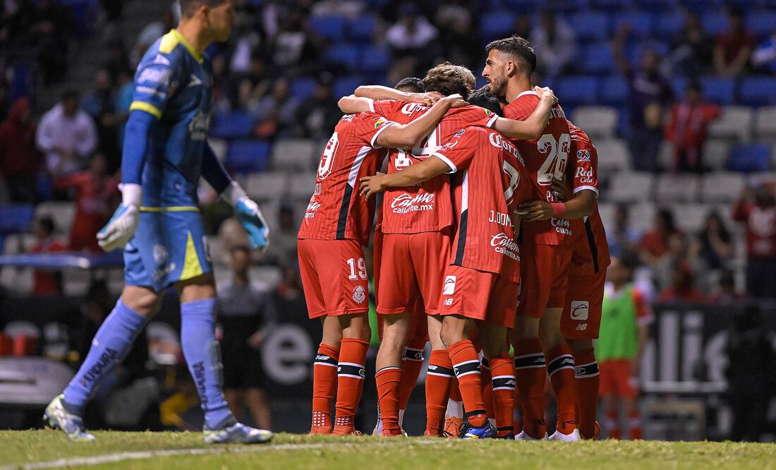 Toluca en festejo de gol, tras imponerse a Puebla en la Jornada 12 del Clausura 2025 - Foto: Imago7