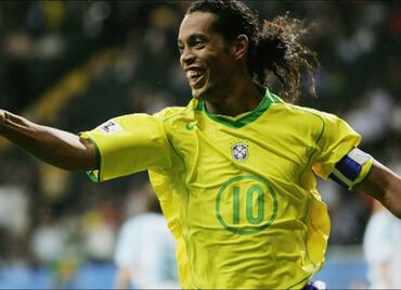 Ronaldinho no confía en su país en la Copa América y confesó: "Voy a abandonar a Brasil"