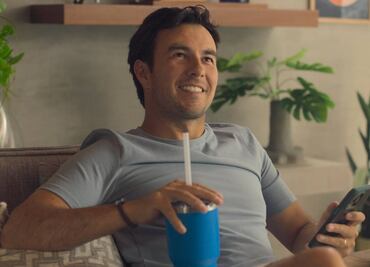 Checo Pérez reaccionó así ante el pésimo inicio de Liam Lawson con Red Bull en Fórmula 1