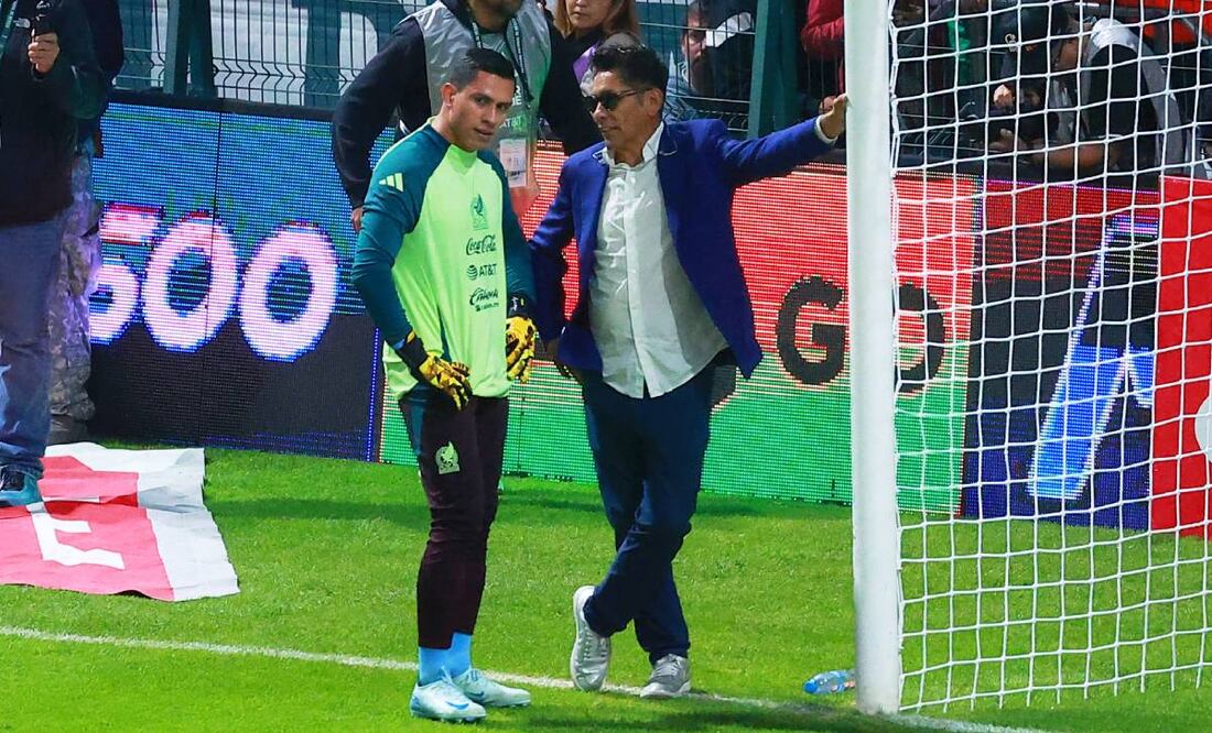 Jorge Campos resaltó las carencias en el futbol mexicano para formar porteros de calidad. Foto: Imago7