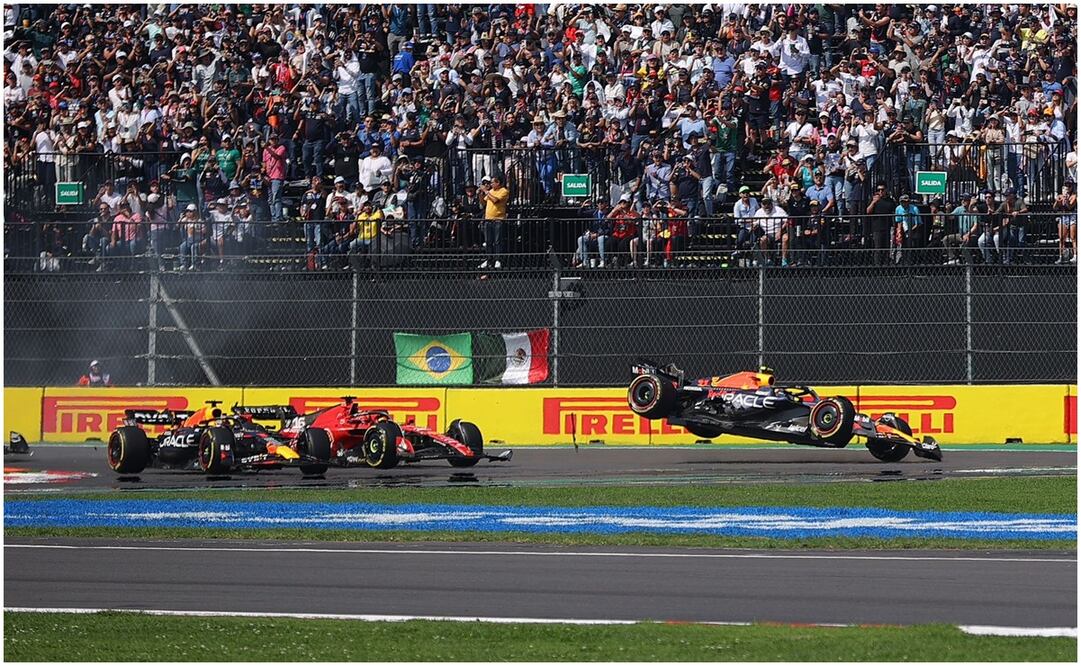 Momento del impacto de Checo con Leclerc en el GP de México / FOTO: Interna El Universal