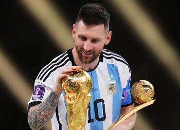 La conmovedora historia del fan de Messi que creó sus estampitas y lo ayudó a ganar la Copa del Mundo desde el cielo