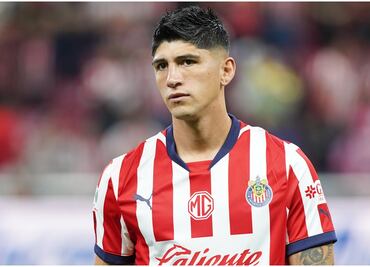 Alan Pulido lo deja claro; si Chivas no vence al Atlas, será un fracaso