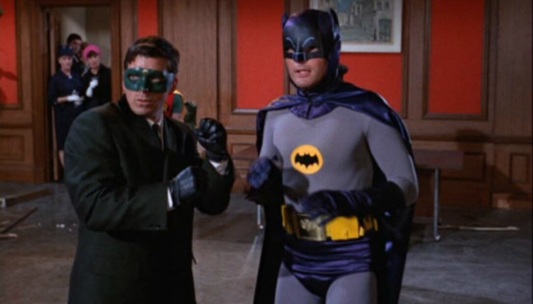 Batman y Robin tuvieron un singular problema con sus genitales