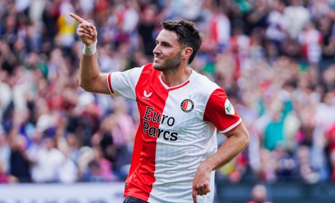 Santiago Giménez no saldrá del Feyenoord, confirma Dennis te Kloese