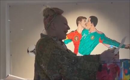 Chicharito Hernández se besa con Iker Casillas en un mural, se observa en polémico video de la cantante Sia 