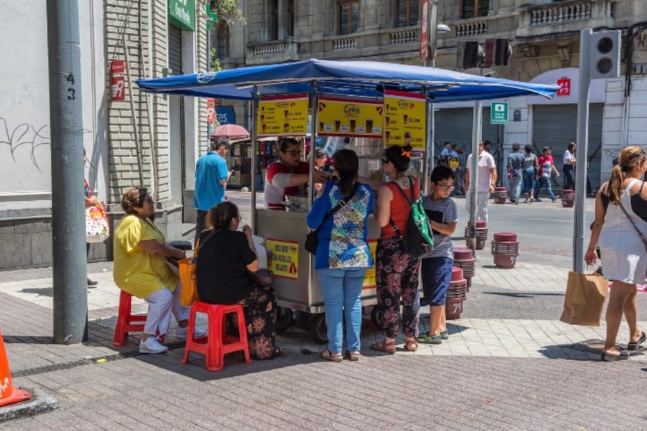 La multa por invadir la banqueta en CDMX y EDOMEX y dónde denunciar