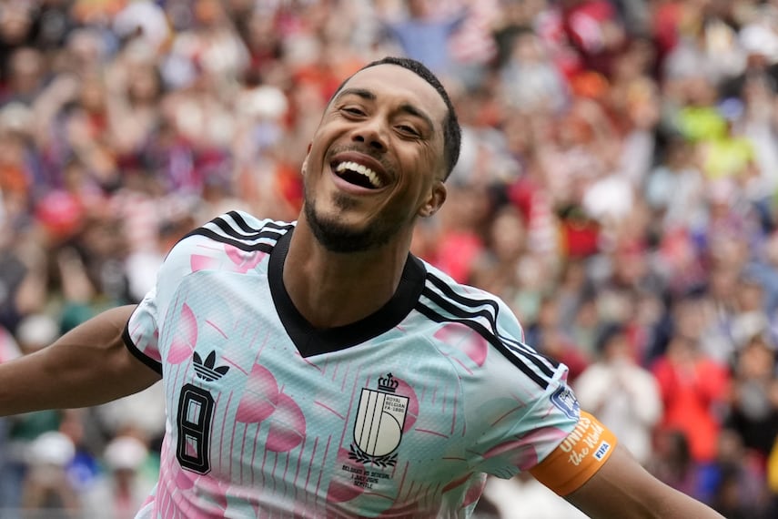 Youri Tielemans en festejo de gol con la selección de Bélgica, tras avanzar a los Octavos de Final del Mundial de 2026 - Foto: EFE