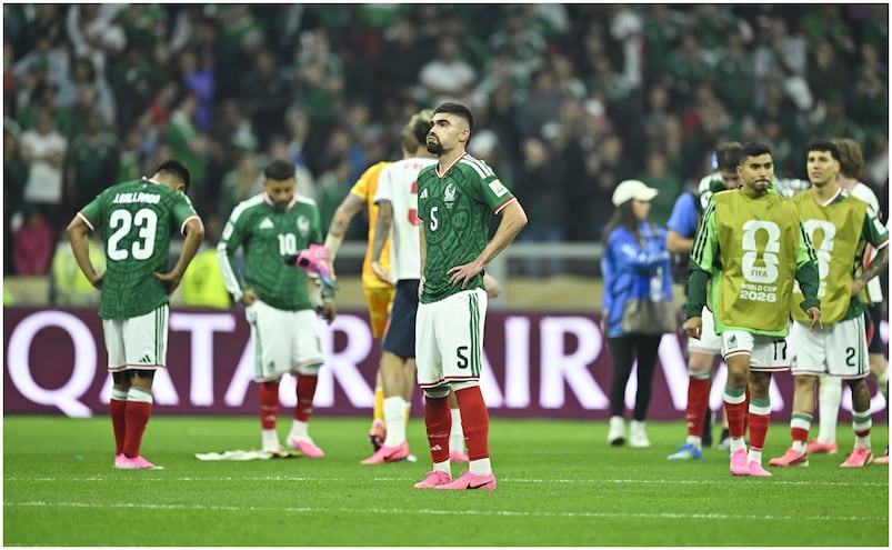 México es eliminado de la Copa del Mundo tras caer 2-3 contra Inglaterra en el estadio Azteca