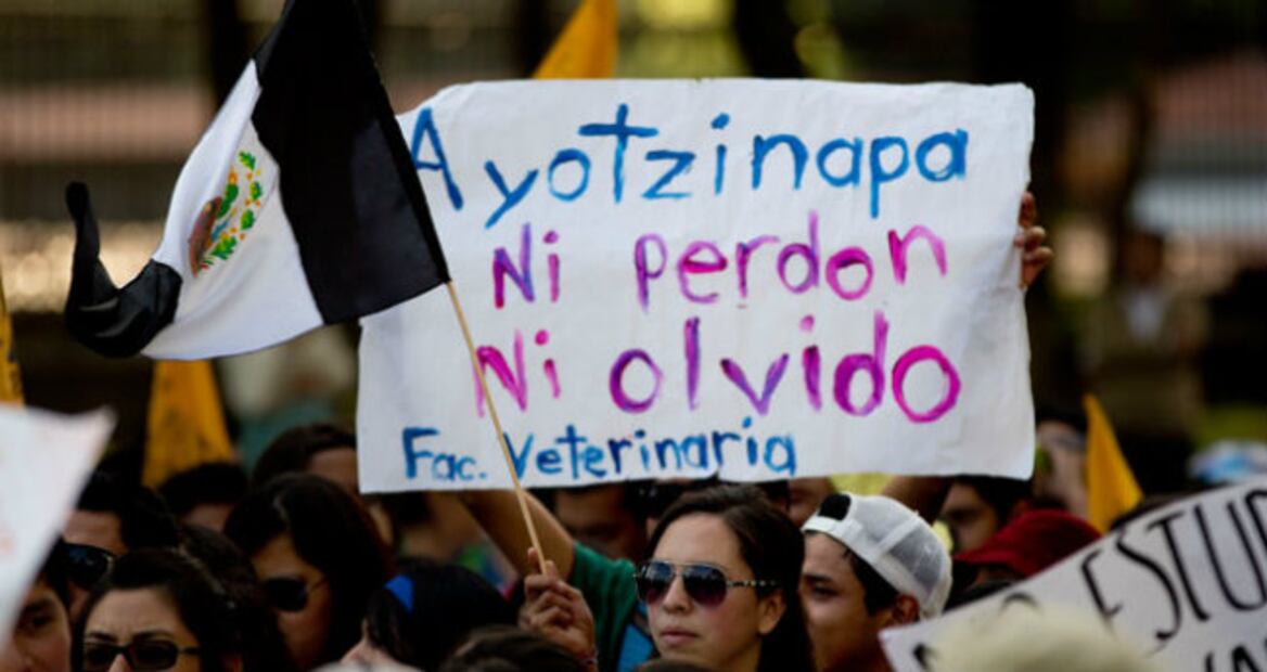 10 teorías espeluznantes que rodean el caso Ayotzinapa 
