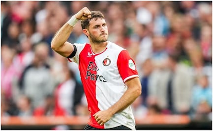 Santi Giménez sigue intratable, anotó doblete para darle la victoria al Feyenoord