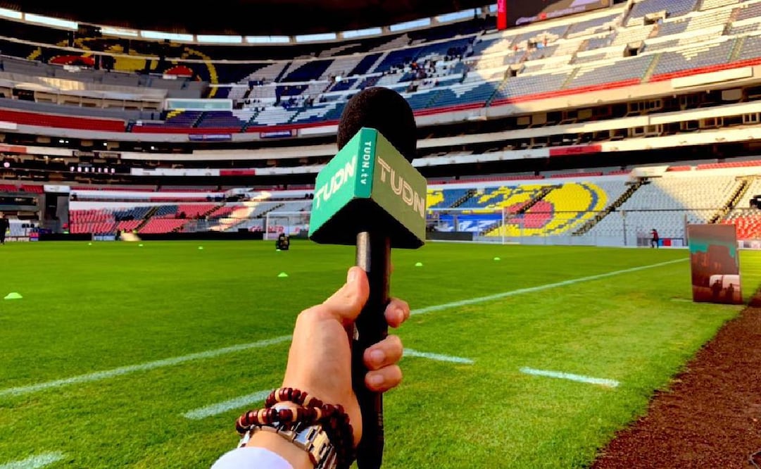 El reportero de TUDN anunció mediante sus redes sociales que había concluido su etapa en Televisa. Foto: @alanlarav