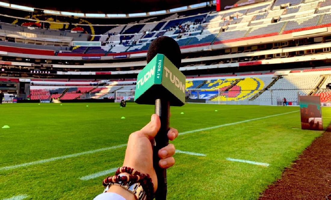 El reportero de TUDN anunció mediante sus redes sociales que había concluido su etapa en Televisa. Foto:  @alanlarav