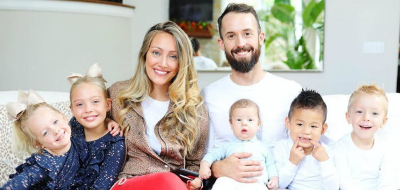 Influencer devuelve a su hijo adoptivo con autismo
