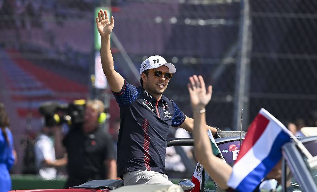 Checo Pérez reveló cómo hizo para abandonar la crisis en la que cayó durante la actual temporada de F1. Foto: Imago7