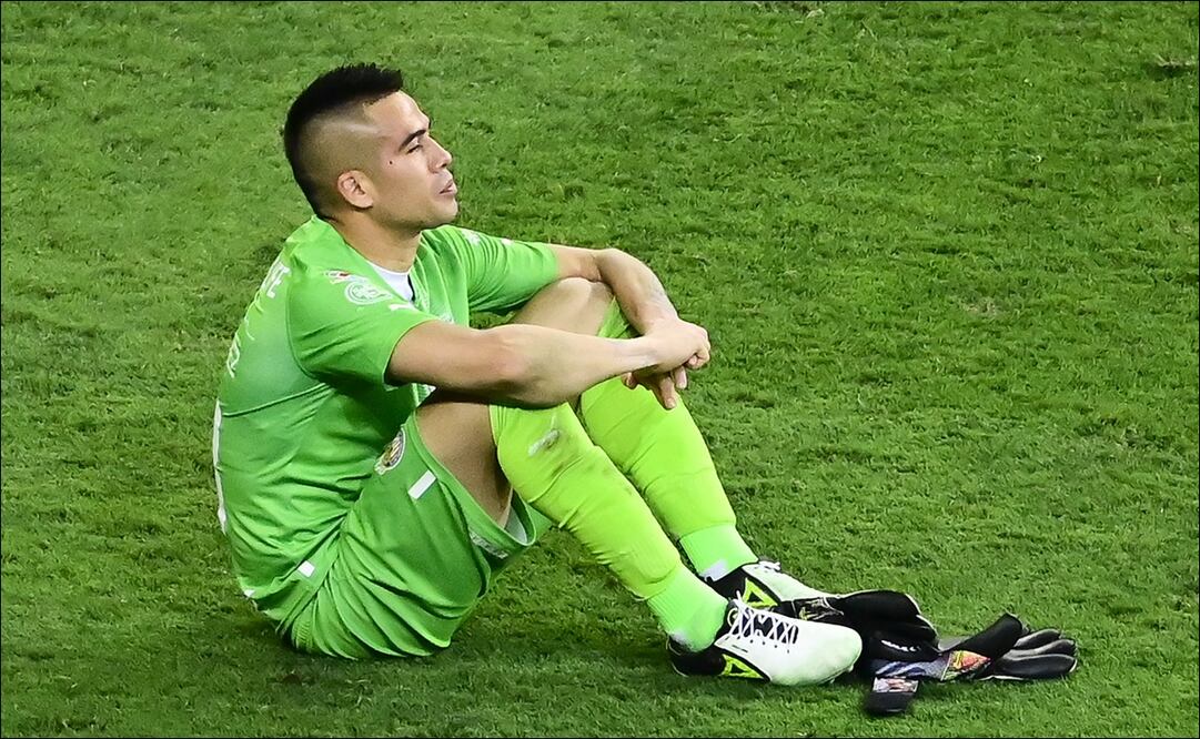 Afición de Chivas protesta contra Miguel Jiménez en redes sociales y viraliza el “FueraWacho / FOTO: ESPECIAL