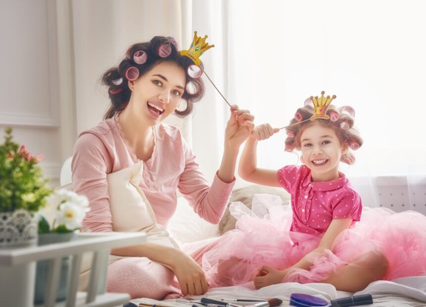 ¿Madre o profesionista? El dilema de las mujeres modernas