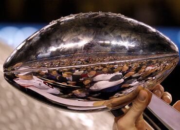 5 datos inesperados del trofeo Vince Lombardi del Super Bowl 2021