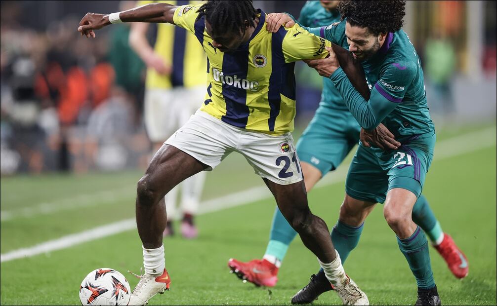 El Chino Huerta hizo su debut en la Europa League / Foto: EFE