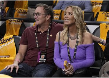 Presidenta de los Lakers confiesa que un dueño de la NBA la 'manoseó'