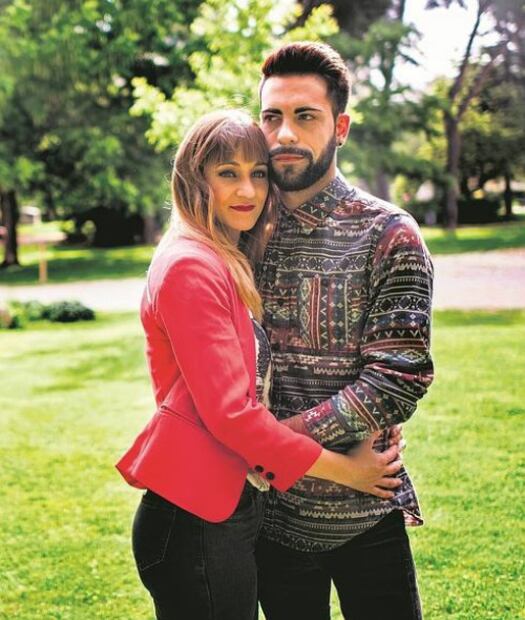 Ana y Daniel, los hermanos-novios que tendrán un hijo