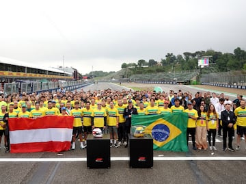 Así fue el emotivo homenaje de los pilotos de Fórmula 1 a Ayrton Senna y Roland Ratzenberger en Imola