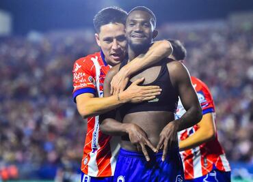 Atlético de San Luis goleo a las Chivas del Guadalajara con todo y la anotación del Chicharito Hernández