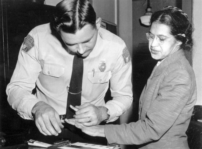 Rosa Parks, la mujer de color que se cansó de ceder ante los blancos 