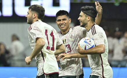 ¡Santiago Giménez, a la banca! Jaime Lozano eligió a Raúl para ser titular ante Ghana