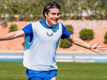 Luka Romero ya viste como cementero; comparten imagen del jugador con indumentaria de Cruz Azul