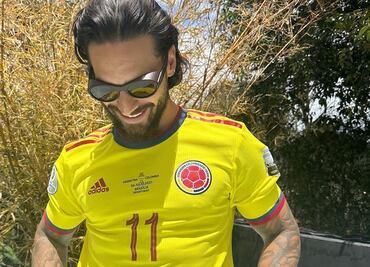 ¿Maluma pudo ser futbolista profesional? Tremendo golazo que hizo entrenando con futbolista colombiano