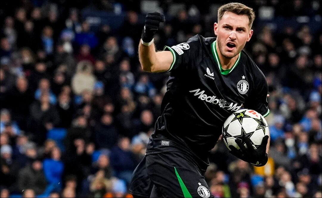 Santiago Giménez reapareció con Feyenoord luego de su lesión y marca en Champions League contra Manchester City / FOTO: @Feyenoord