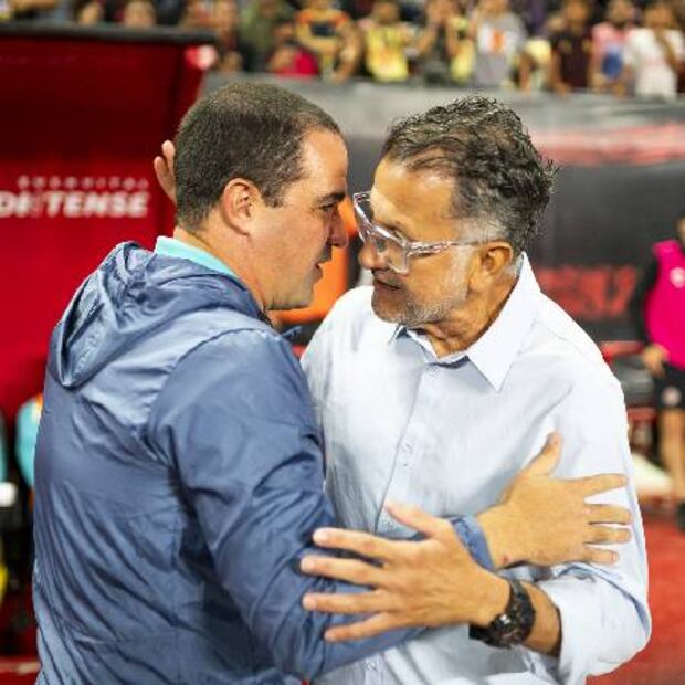 Jardine y Osorio tuvieron un roce durante el Xolos vs América. Foto: Imago7