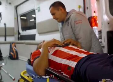 Tiba Sepúlveda, pese a fractura que sufrió ante Toluca, estaba más preocupado por su mamá