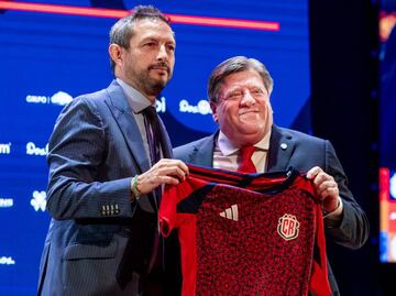 Miguel Herrera lanza una indirecta al Tata Martino; no quiero cometer el mismo error