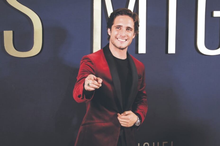 Diego Boneta confirma romance con Renata Notni