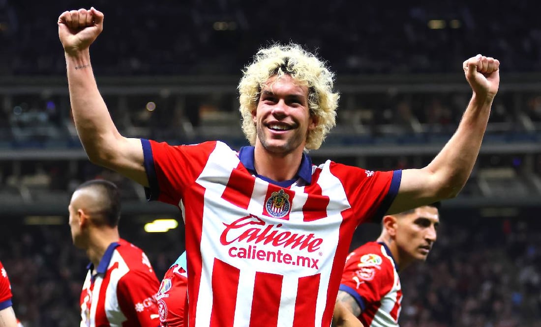 Cade Cowell abrió el marcador en la goleada de las Chivas a Pumas. Foto: Imago7