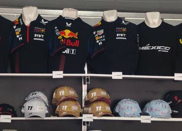 A sacar los ahorros: ¿cuánto cuesta la ropa de Checo Pérez y Red Bull en el GP de México?