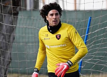 Memo Ochoa fue exhibido por presidente del Salernitana: 'Recibimos muchos goles en los últimos minutos'
