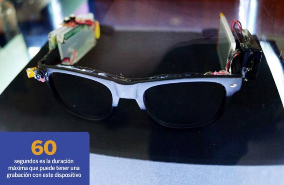 Época: los lentes inteligentes 100% UNAM
