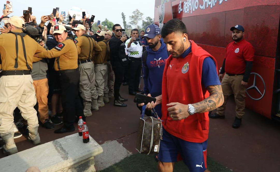 Los últimos momentos de Alexis Vega en Chivas fueron muy controvertidos. Foto: Imago7