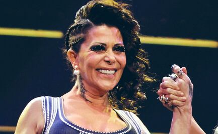 Alejandra Guzmán revela que ha tenido 40 cirugías y que pensó en morir