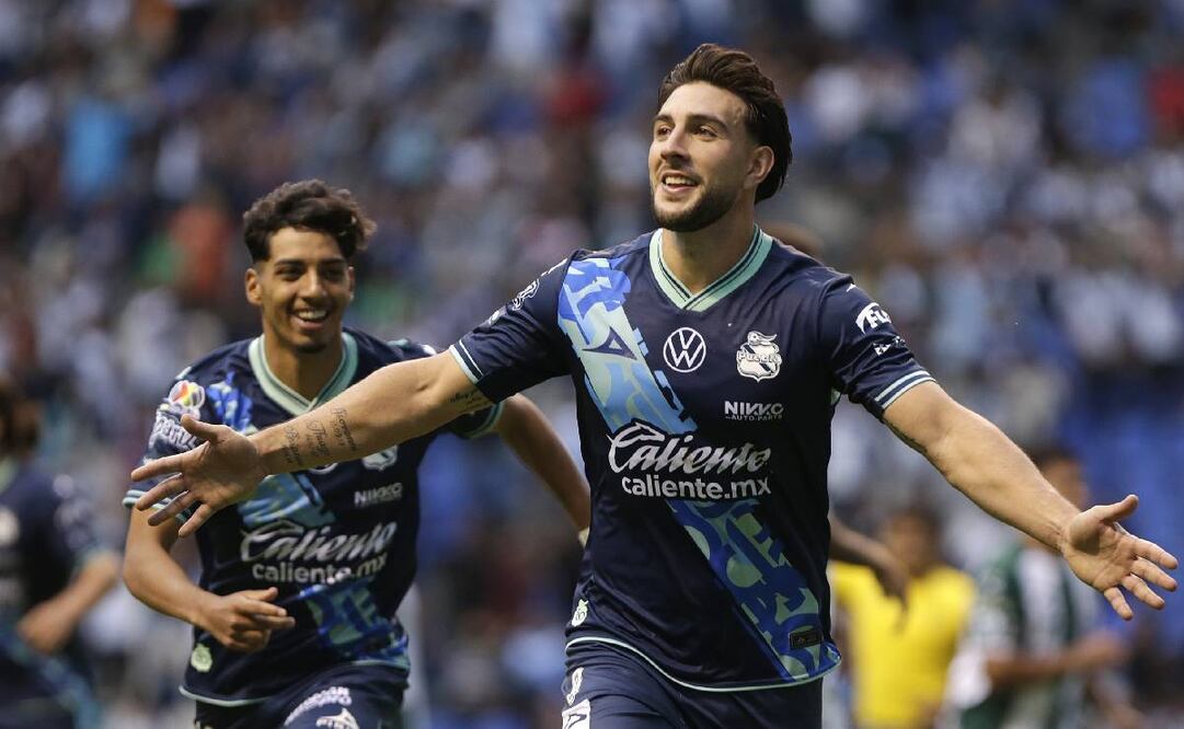 Lucas Cavallini, en los minutos finales, marcó el gol con el que Puebla derrotó a Santos. Foto: Imago7