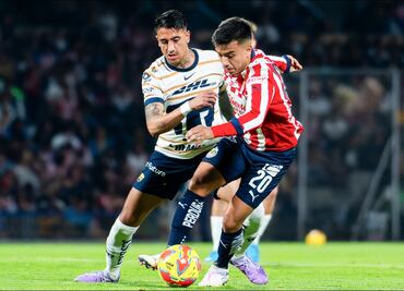 Chivas rescata el triunfo en la agonía ante Pumas; Luis Rey fue el héroe al anotar el gol de la victoria