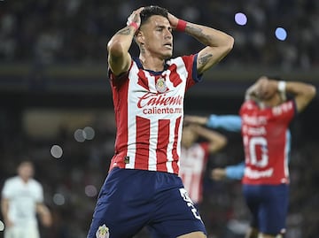 Chicote Calderón no seguirá en Chivas y ya tendría arreglo con su próximo equipo