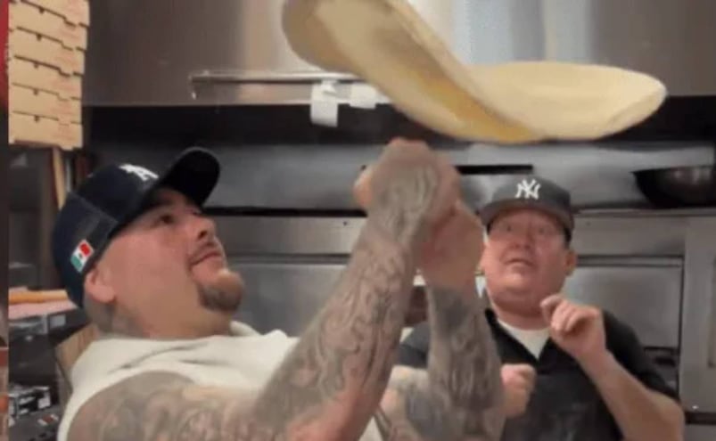 Andy Ruiz aprendió a hacer pizzas antes de abrir su propio restaurante  