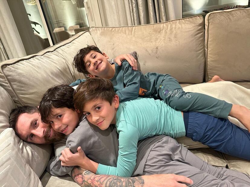 Lionel Messi aprovecha su descanso futbolístico para pasar tiempo de calidad con su familia. Fuente: Instagram @antonelaroccuzzo