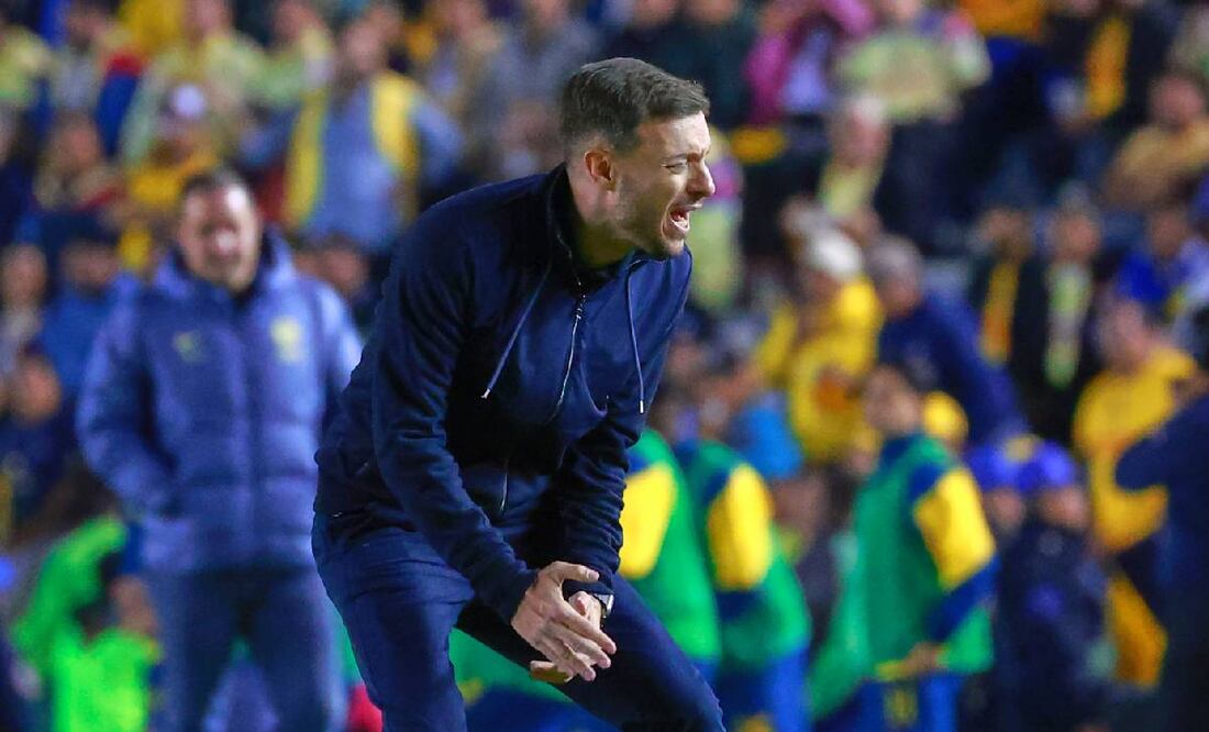 Martín Anselmi podría comenzar a tener problemas con la directiva de Cruz Azul por culpa de su representante. Foto: Imago7