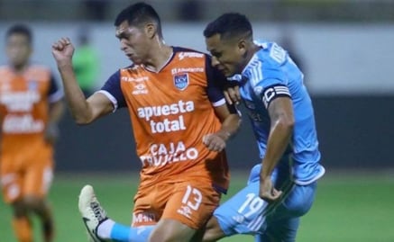 Yoshimar Yotún, exjugador del Cruz Azul, sufrió una escalofriante lesión en la Liga peruana